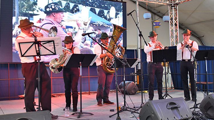 Army-Band-Polka-Group.jpg